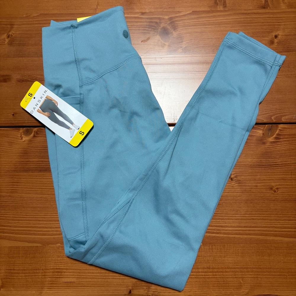 Danskin Contour Legging w/ pockets. Smoke Blue New with tags!